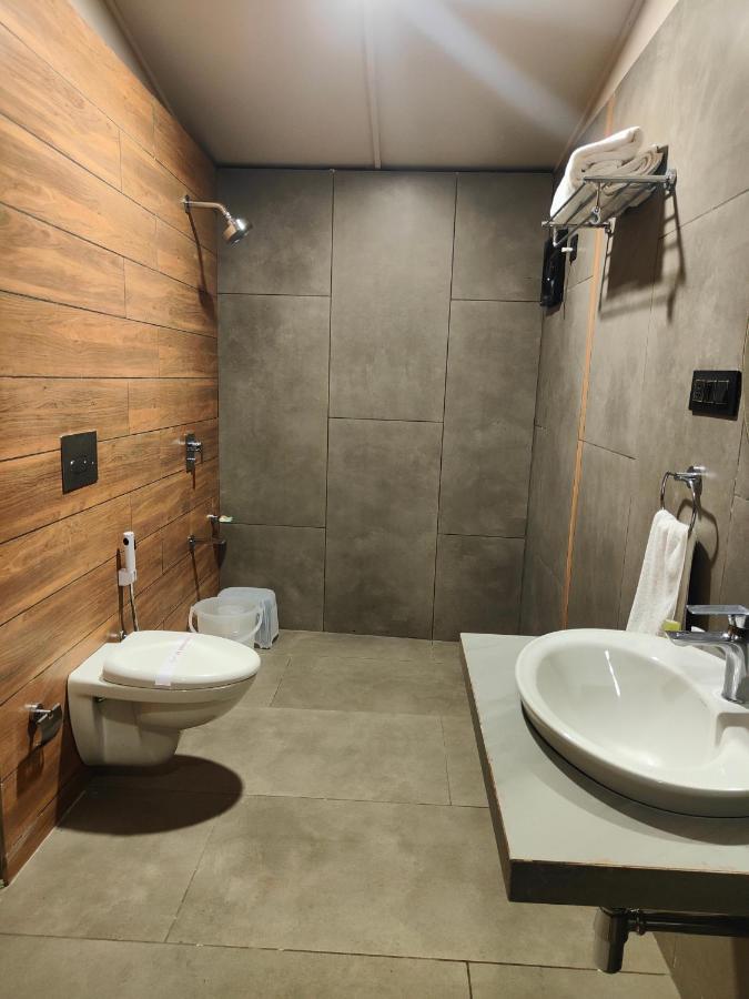 Garudeshwar Nirvana Resort And Restaurant מראה חיצוני תמונה