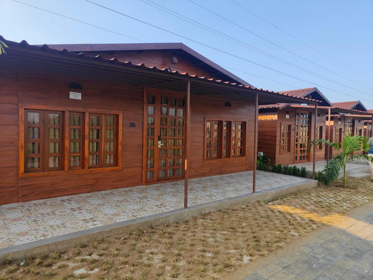 Garudeshwar Nirvana Resort And Restaurant מראה חיצוני תמונה